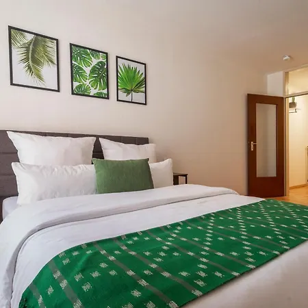 Apartment Modern With Netflix *