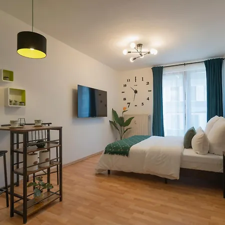 Modern With Netflix Apartment
